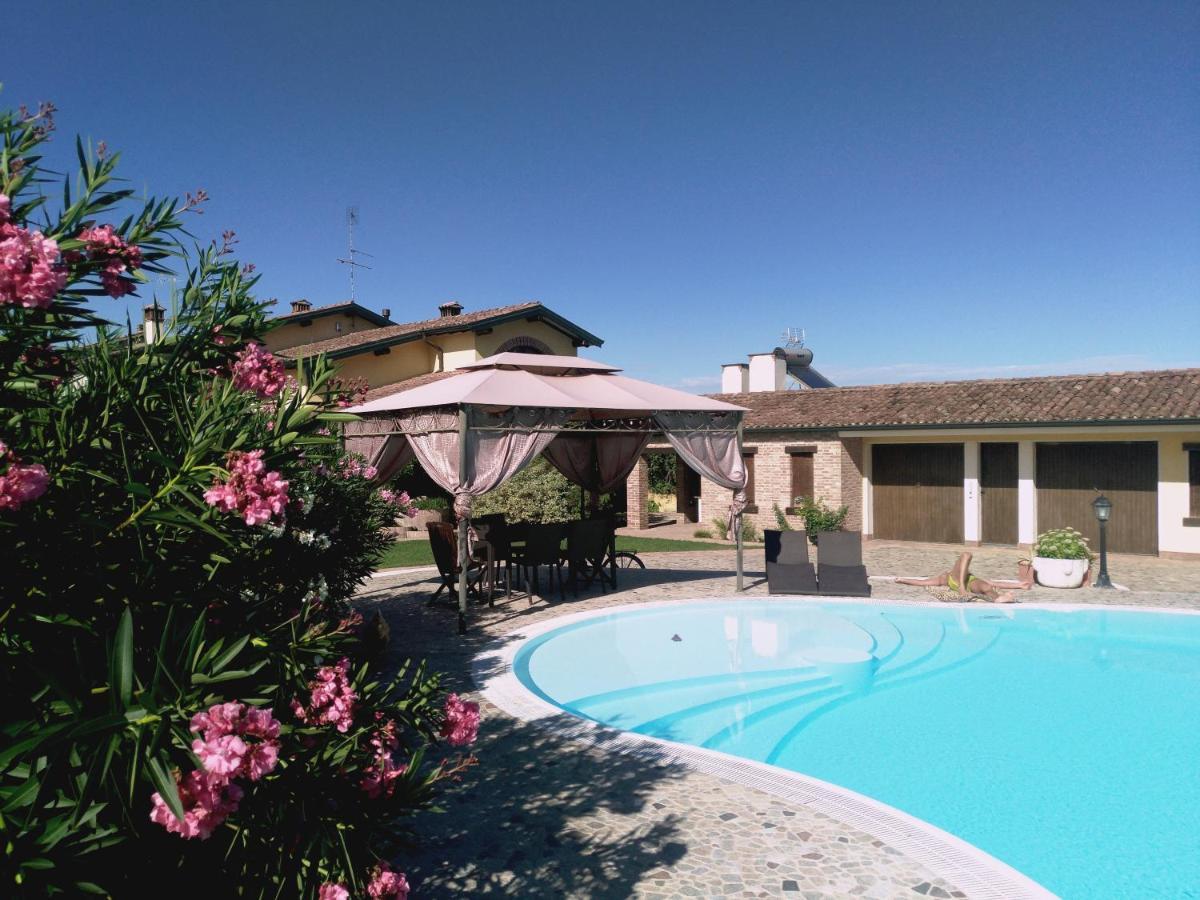 B&B Il Martin Pescatore Bagnolo San Vito 外观 照片
