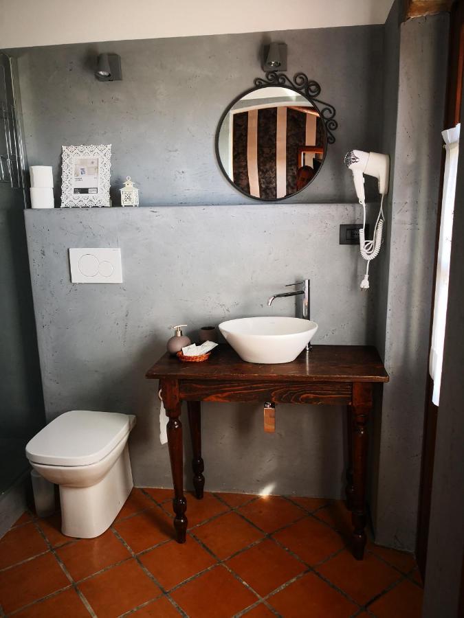 B&B Il Martin Pescatore Bagnolo San Vito 外观 照片