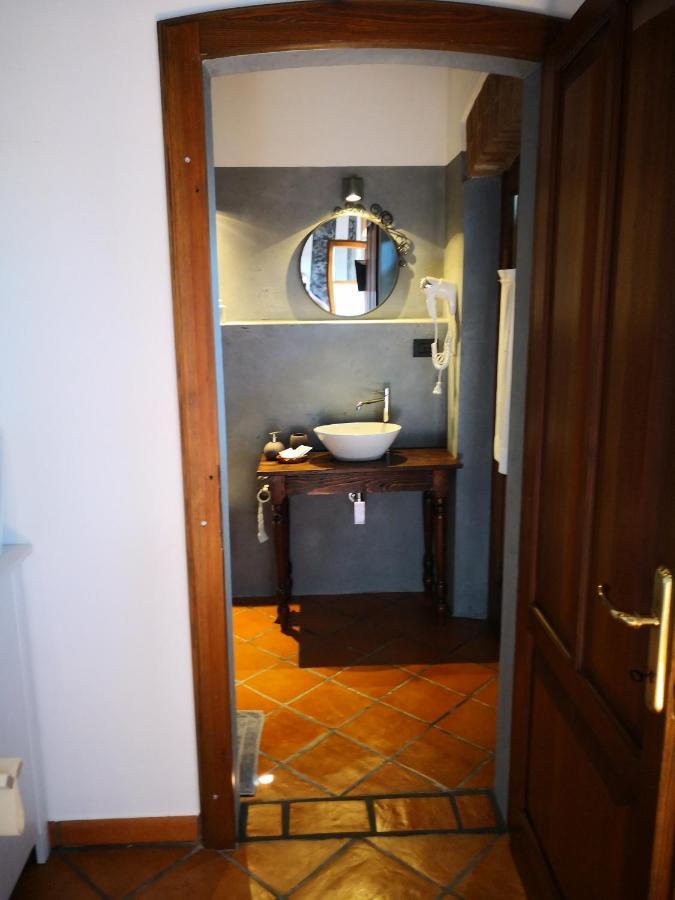B&B Il Martin Pescatore Bagnolo San Vito 外观 照片