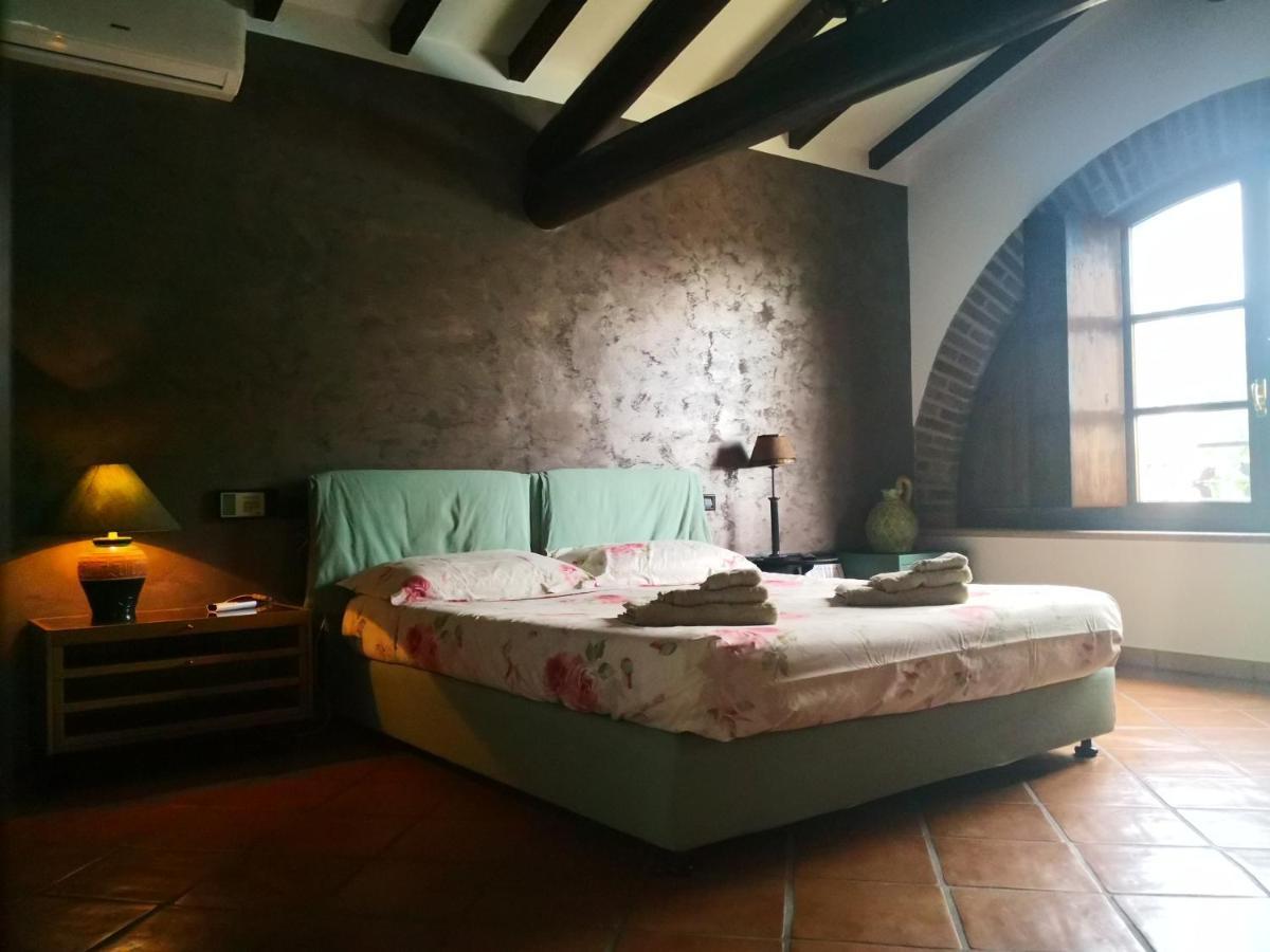 B&B Il Martin Pescatore Bagnolo San Vito 外观 照片