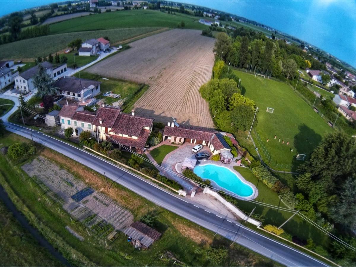B&B Il Martin Pescatore Bagnolo San Vito 外观 照片