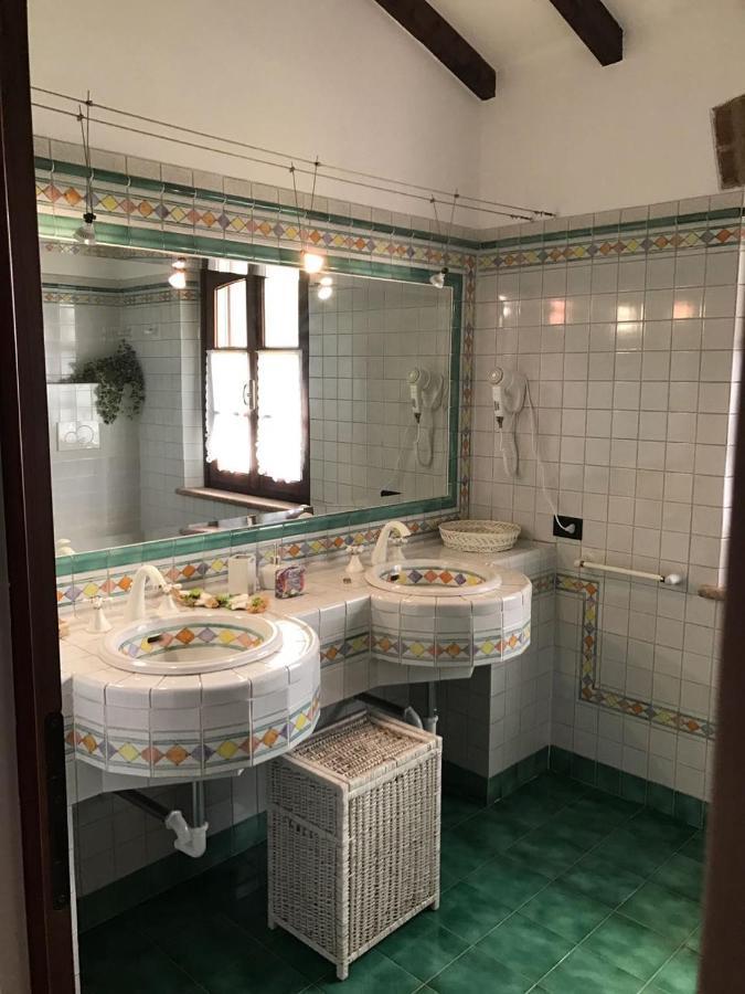 B&B Il Martin Pescatore Bagnolo San Vito 外观 照片